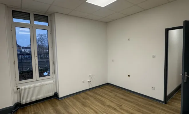 Réhabilitation électrique de bureaux pour un grand compte du secteur tertiaire à Vichy (03) Travaux d’amélioration, confort et performance énergétique, Vichy, STOPYRA DYLAN ÉLECTRICITÉ GÉNÉRAL